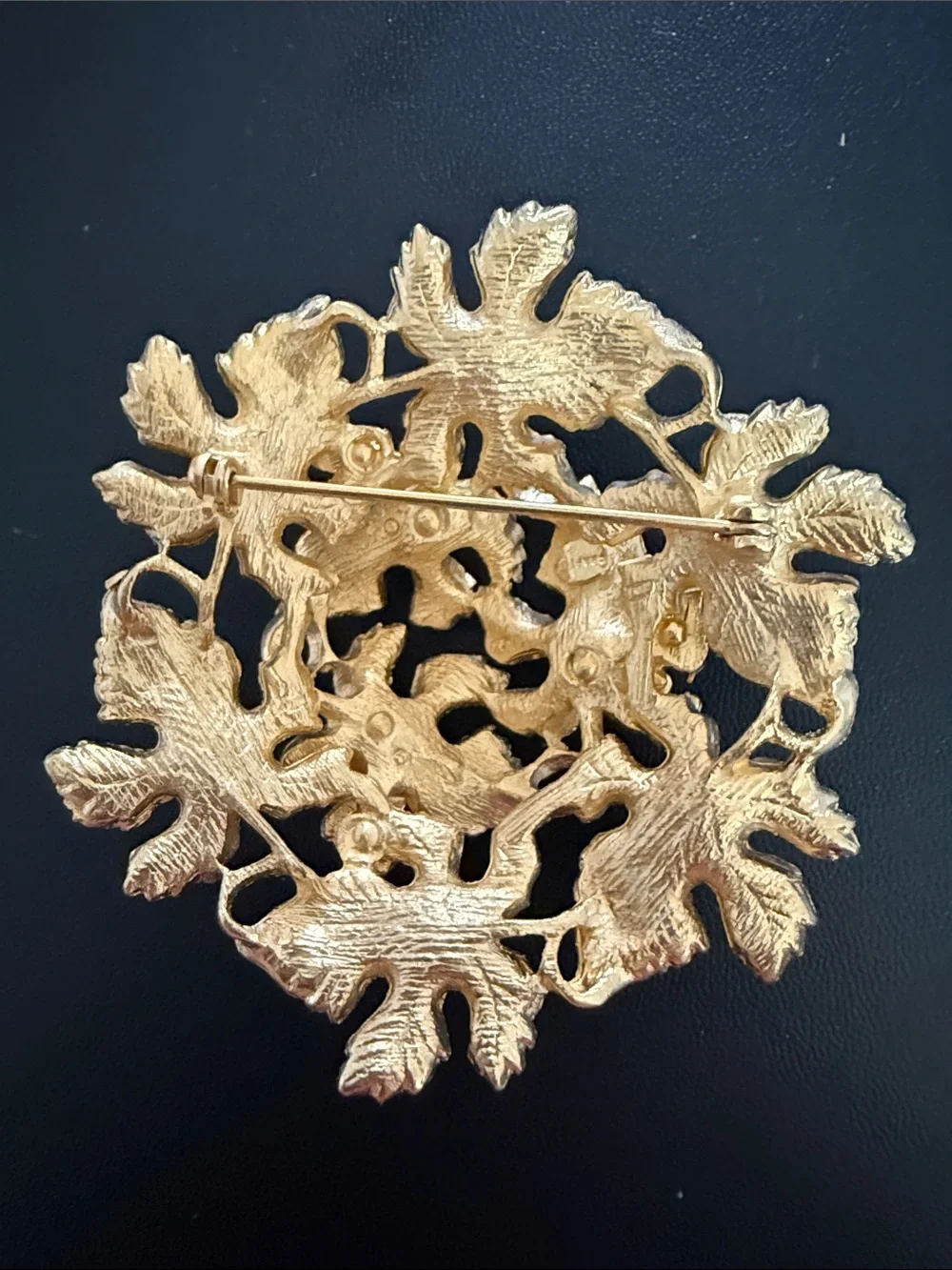 Vintage CRAFT Large Leaves faux pearls and rhinestones brooch gold tone